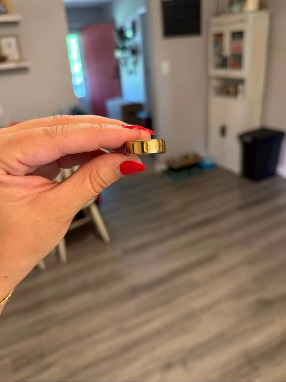 Oura Ring 4 Smart Wellness Ring - Gold Size 8